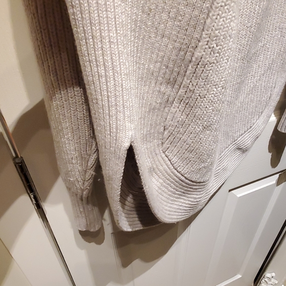 Grey Turtleneck Sweater - Picture 3 of 4